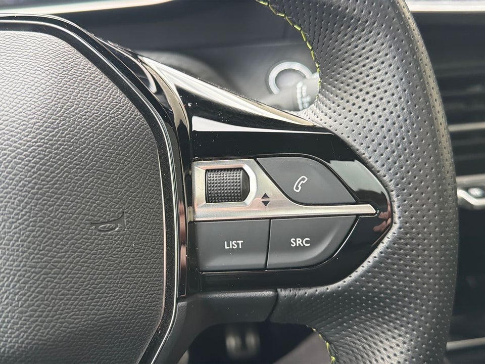 Peugeot e-208 54 GT 5d