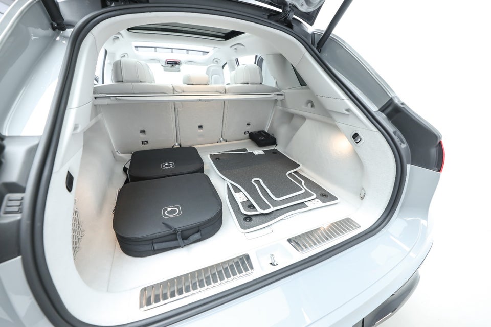 Mercedes EQS450 SUV AMG Line 4Matic 5d