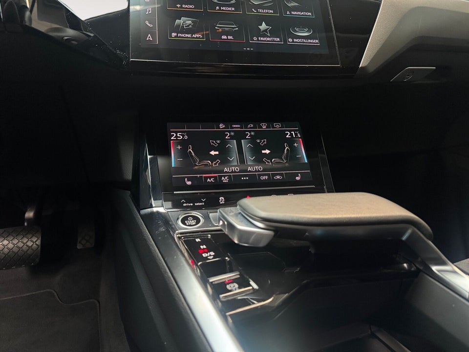 Audi e-tron 55 S-line Sportback quattro 5d