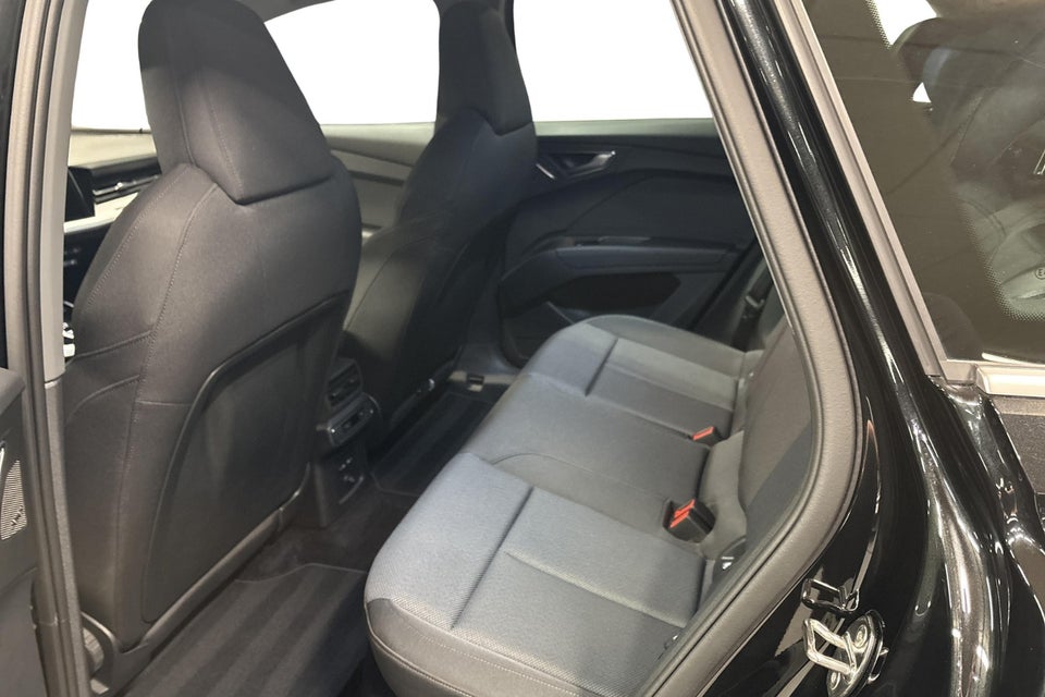 Audi Q4 e-tron 45 Progress 5d