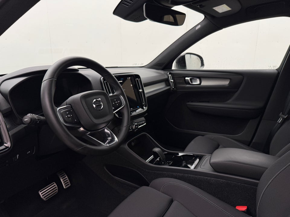 Volvo XC40 P8 ReCharge Twin Pro 5d