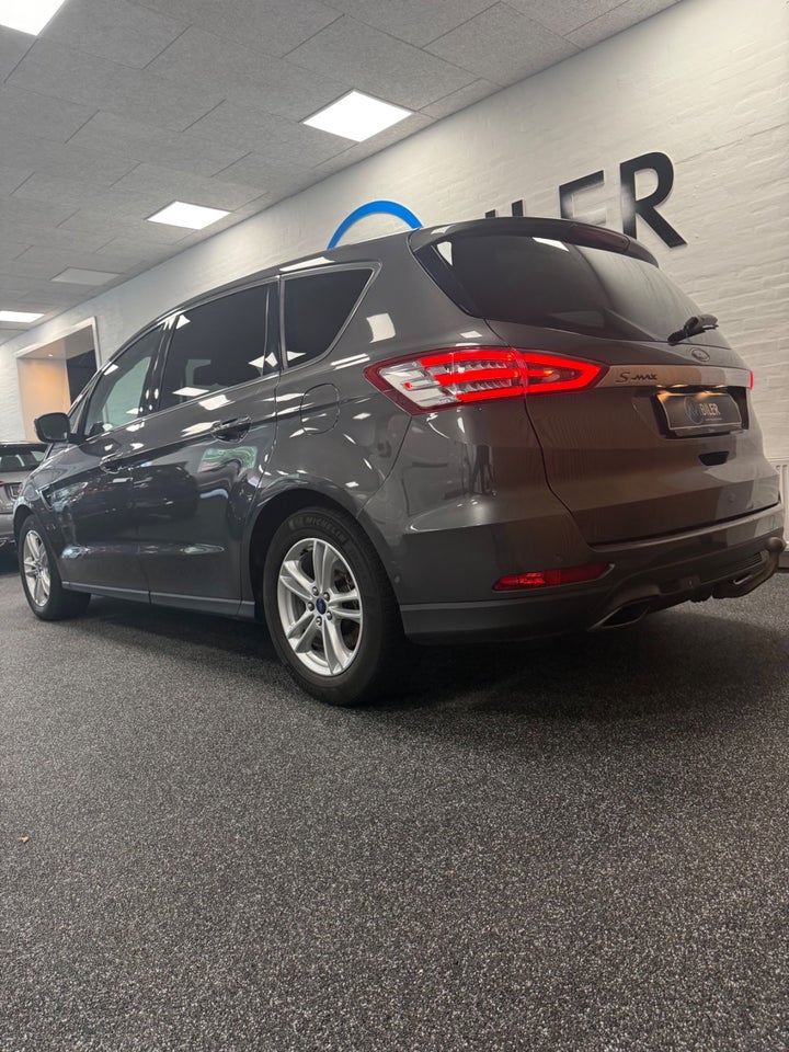 Ford S-MAX 2,0 TDCi 180 Titanium 7prs 5d
