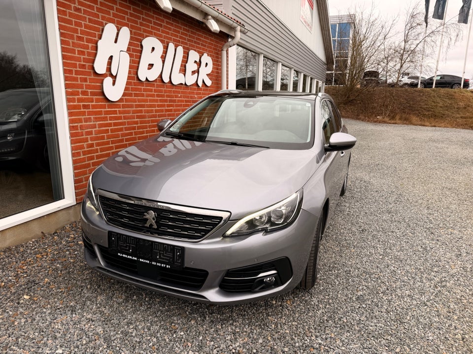 Peugeot 308 1,5 BlueHDi 130 Allure+ Sky SW 5d