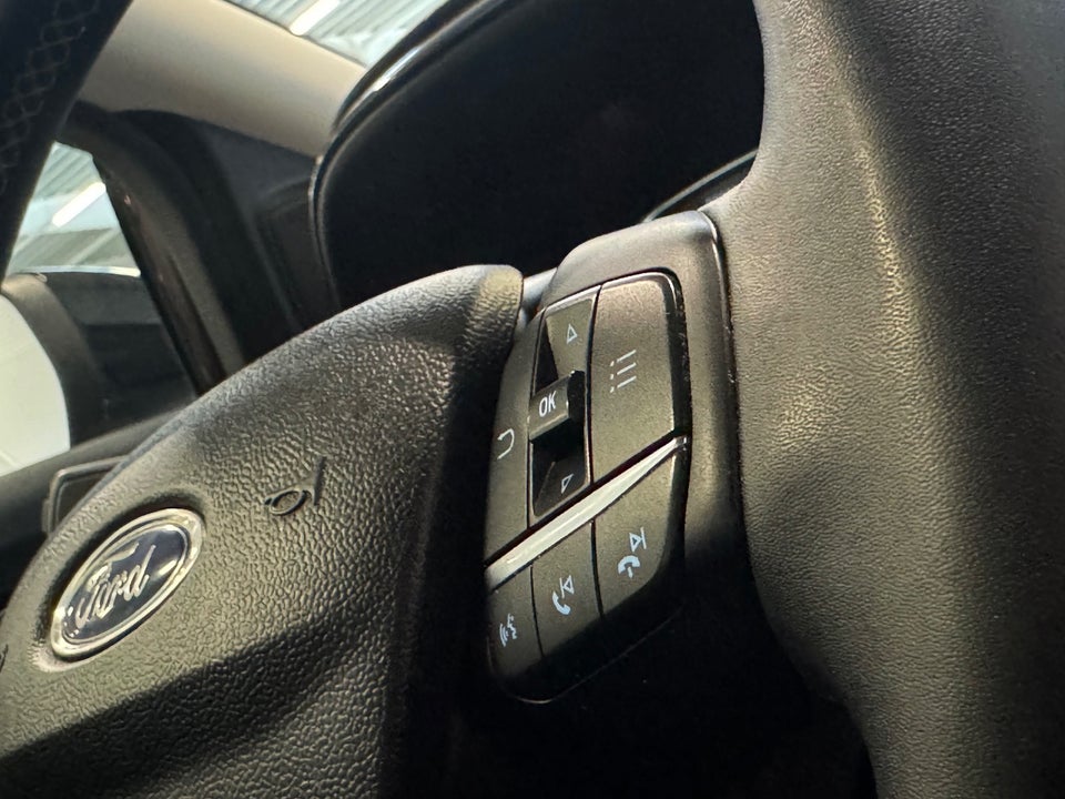 Ford Puma 1,0 EcoBoost mHEV Titanium DCT 5d