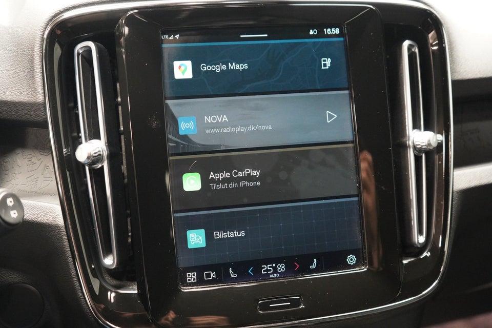 Volvo XC40 P6 ReCharge Core 5d