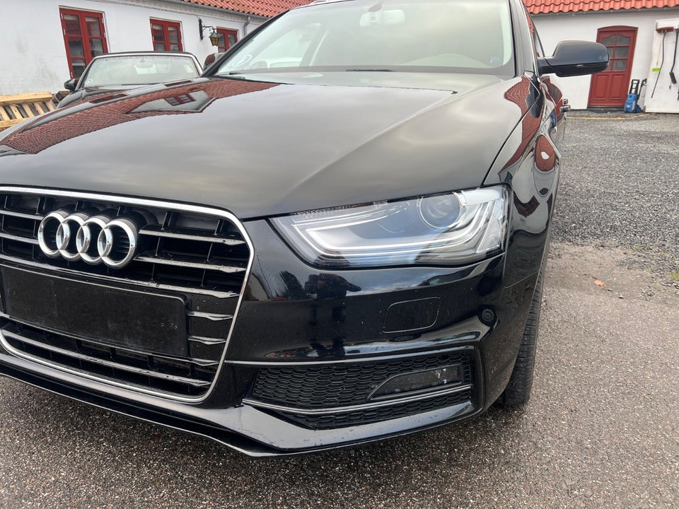 Audi A4 2,0 TDi 150 S-line Avant Multitr. 5d