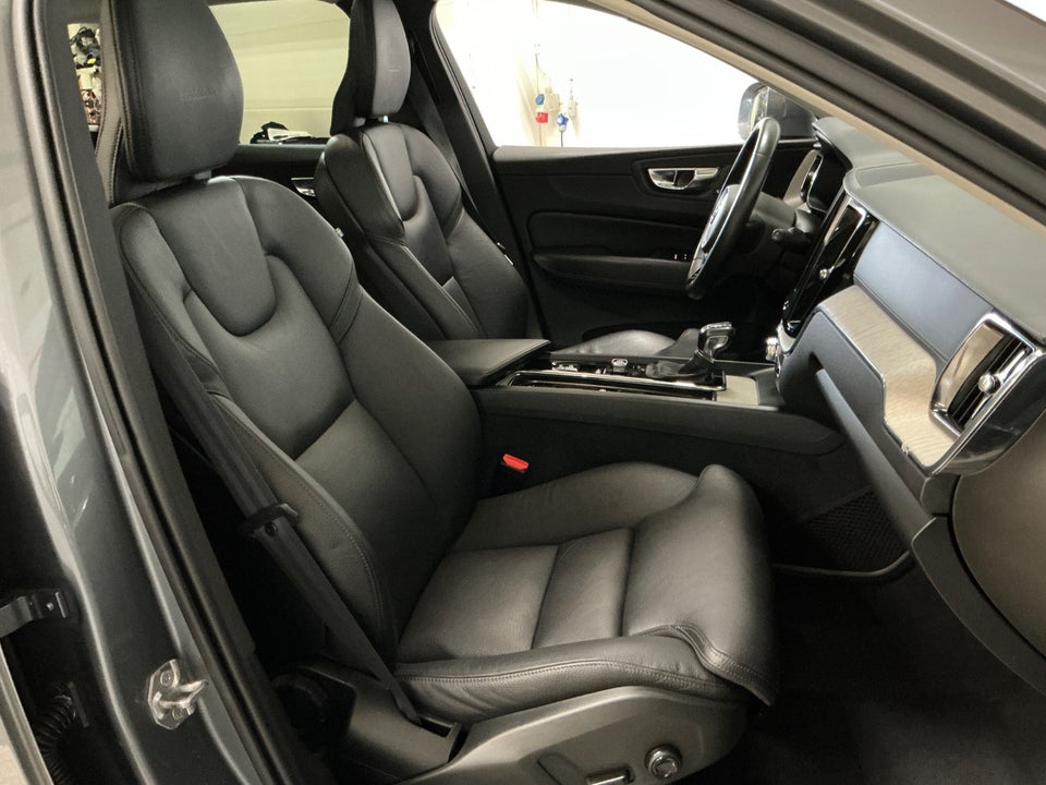 Volvo XC60 2,0 T5 250 Inscription aut. AWD 5d