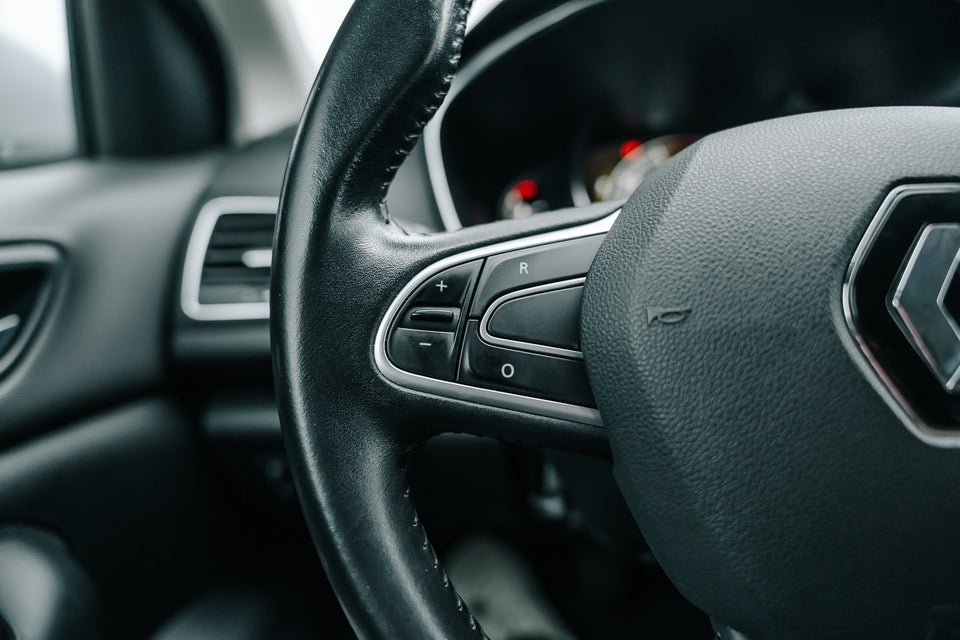 Renault Megane IV 1,2 TCe 100 Zen Sport Tourer 5d