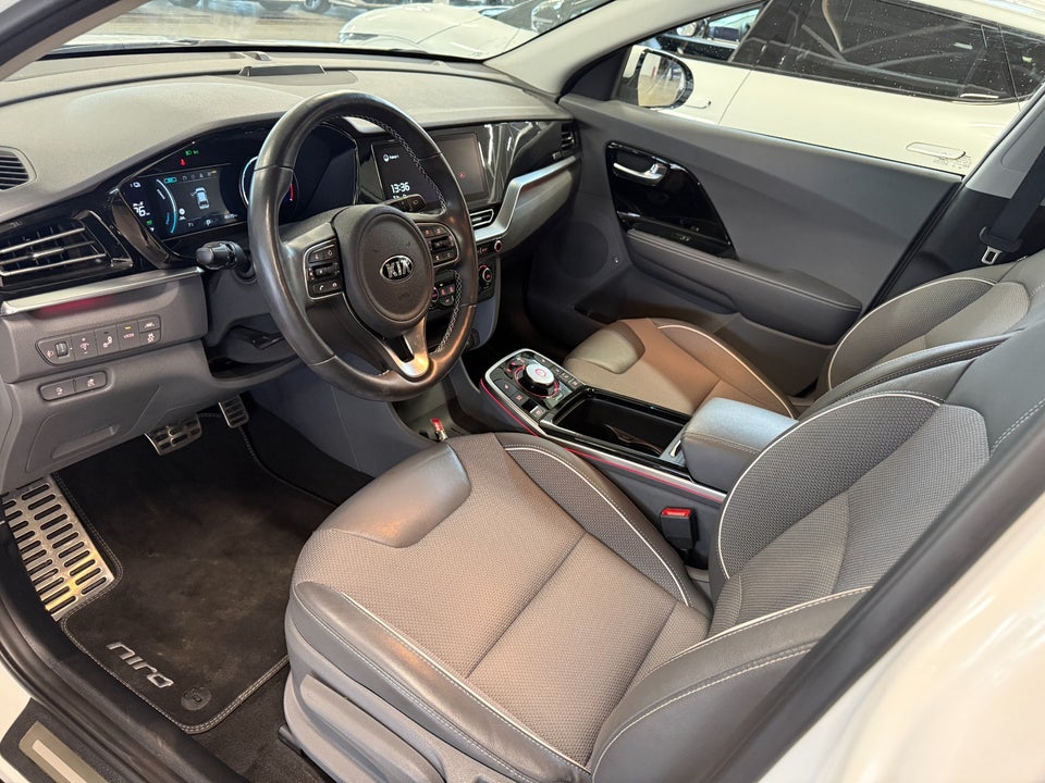 Kia e-Niro 64 Advance 5d