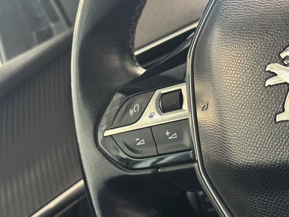 Peugeot 3008 1,2 PureTech 130 Active EAT6 5d