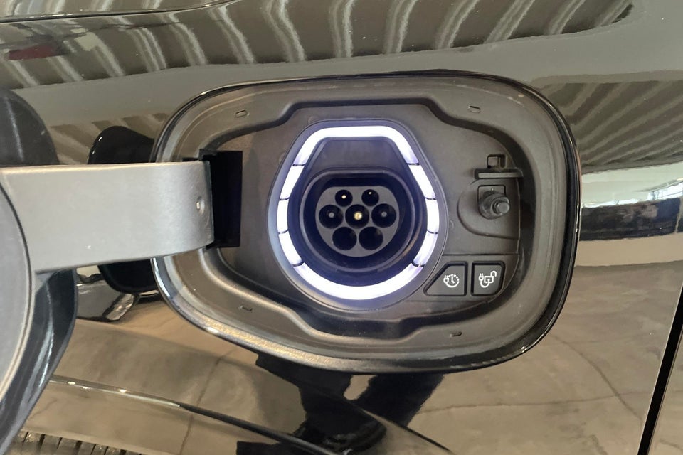 Ford Kuga 2,5 PHEV ST-Line X CVT 5d