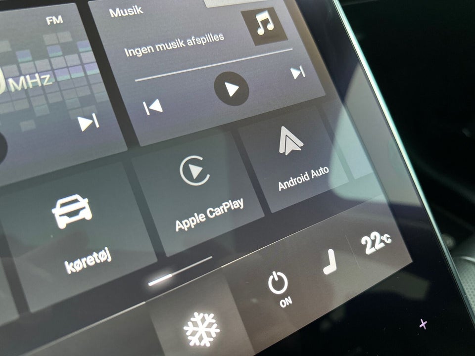 MG Marvel R Luxury 5d