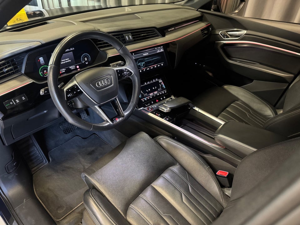 Audi e-tron S quattro 5d