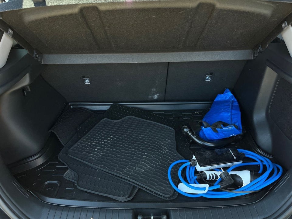 Hyundai Kona 64 EV Premium 5d