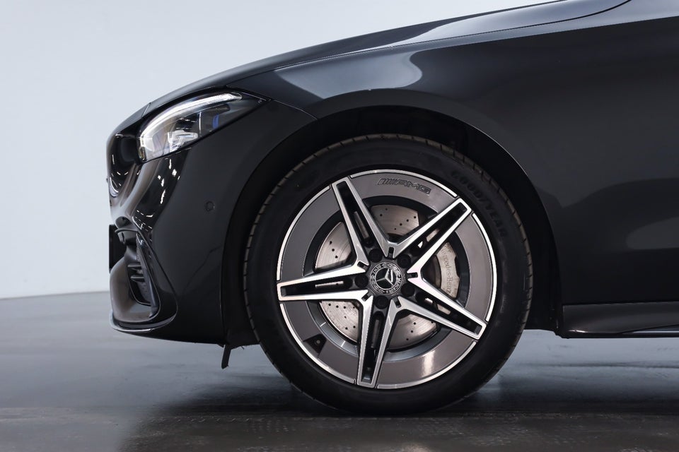 Mercedes C300 e 2,0 AMG Line stc. aut. 5d