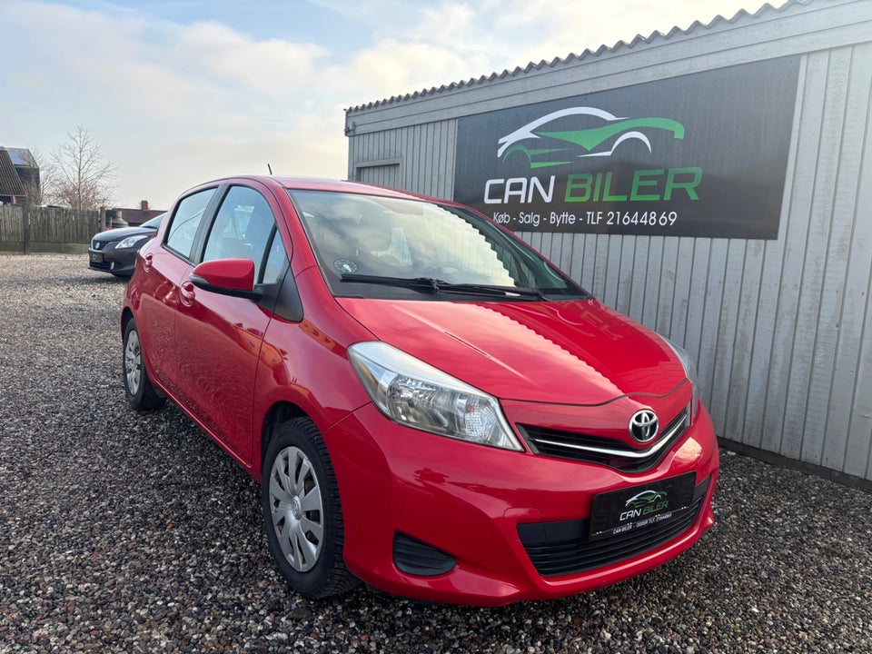 Toyota Yaris 1,0 VVT-i T1 5d