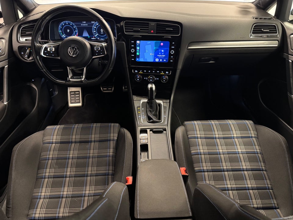 VW Golf VII 1,4 GTE DSG 5d