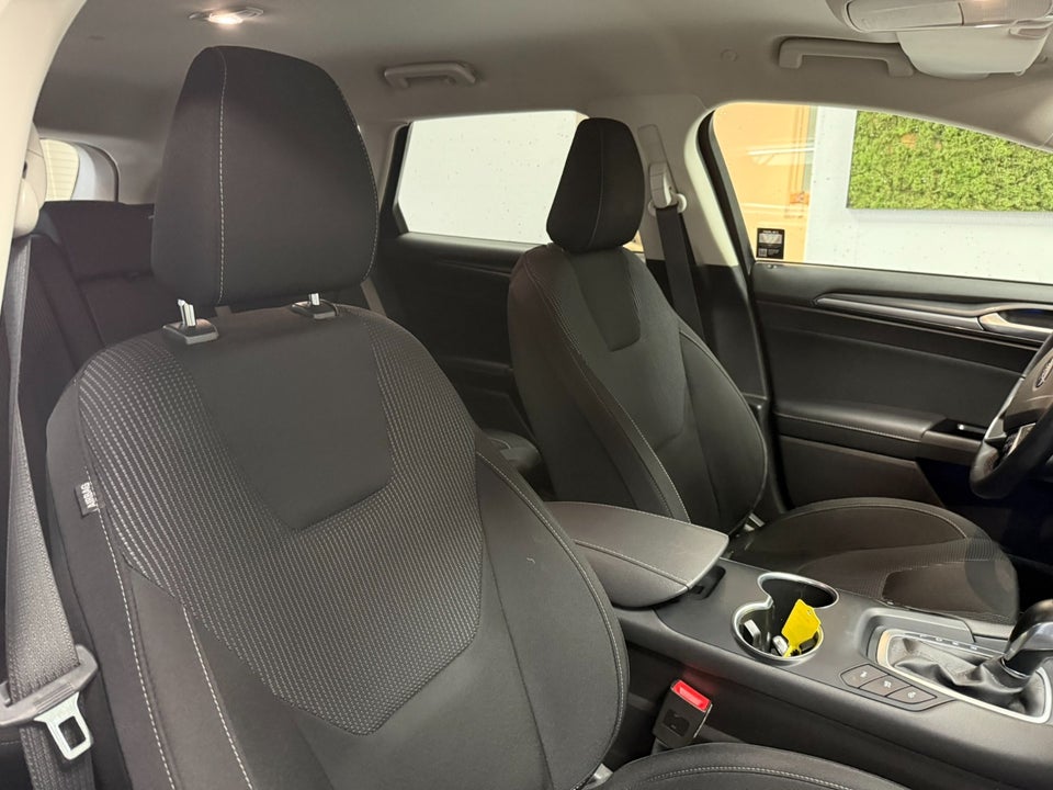 Ford Mondeo 2,0 HEV Titanium stc. CVT 5d