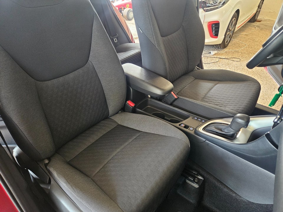 Toyota Yaris 1,5 Hybrid H3 Vision e-CVT 5d