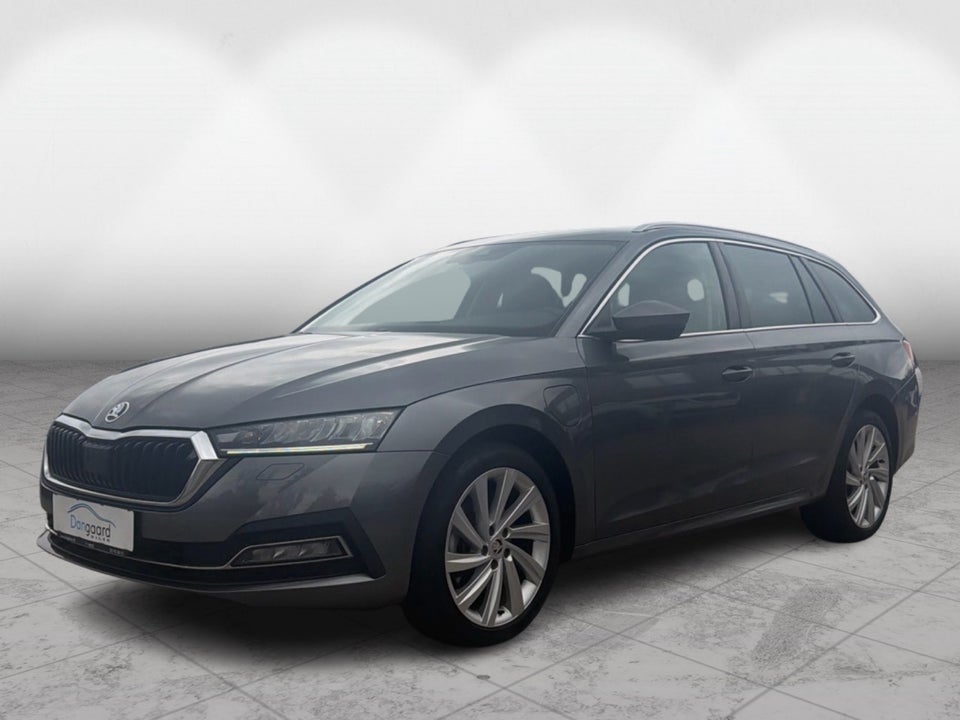 Skoda Octavia 1,4 TSi iV Plus Combi DSG 5d