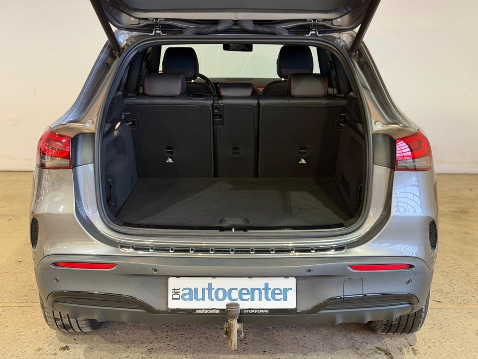 Mercedes EQA300 AMG Line 4Matic 5d