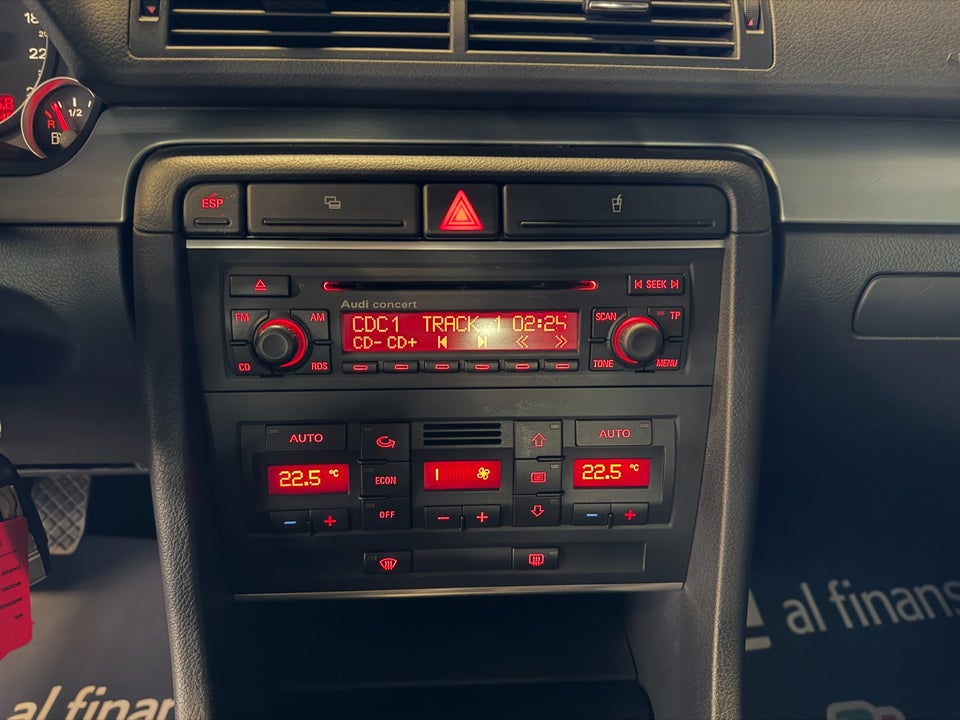Audi A4 1,8 T 163 4d