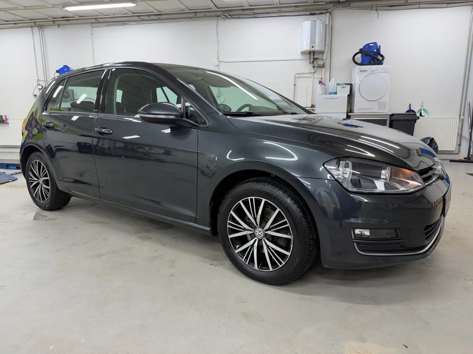 VW Golf VII 1,4 TSi 125 Allstar BMT 5d