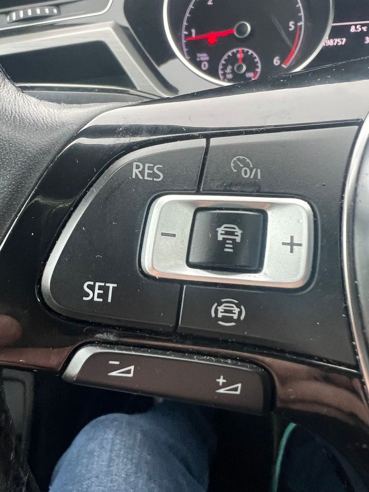 VW Touran 1,6 TDi 115 Comfortline DSG 7prs 5d