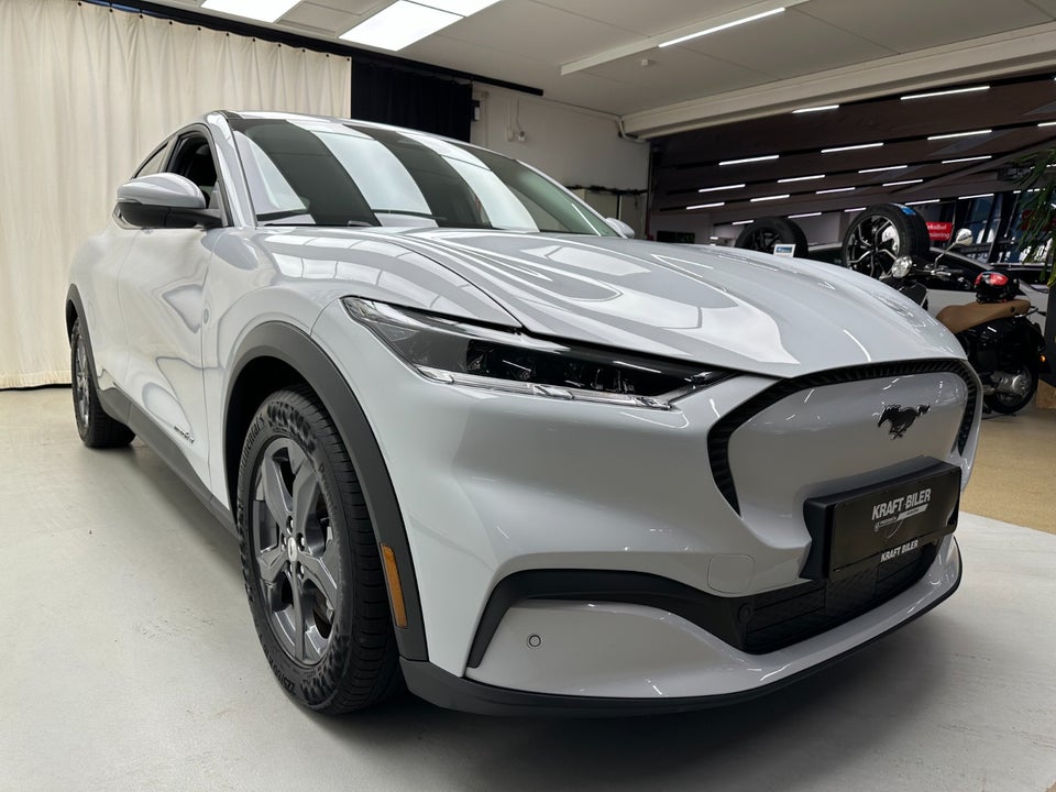 Ford Mustang Mach-E 75 Standard Range 5d