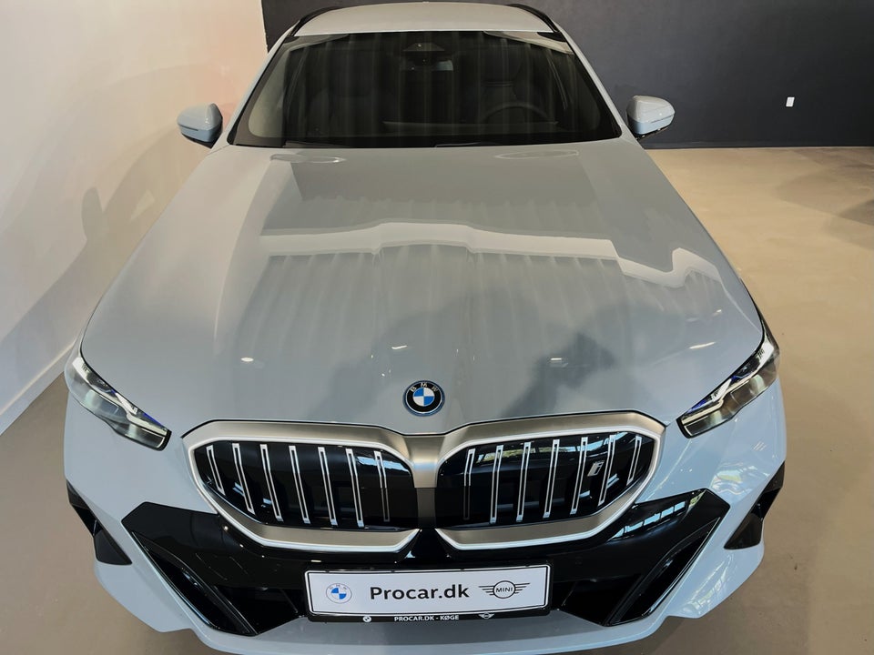 BMW i5 eDrive40 Touring M-Sport 5d