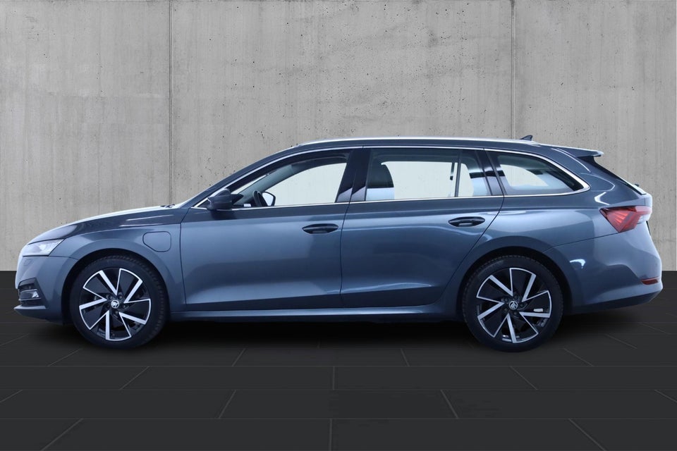 Skoda Octavia 1,4 TSi iV Plus Combi DSG 5d