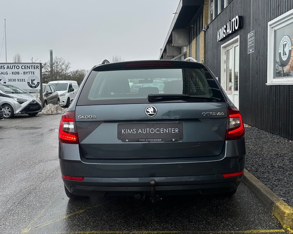 Skoda Octavia 1,6 TDi 115 Style Combi DSG 5d