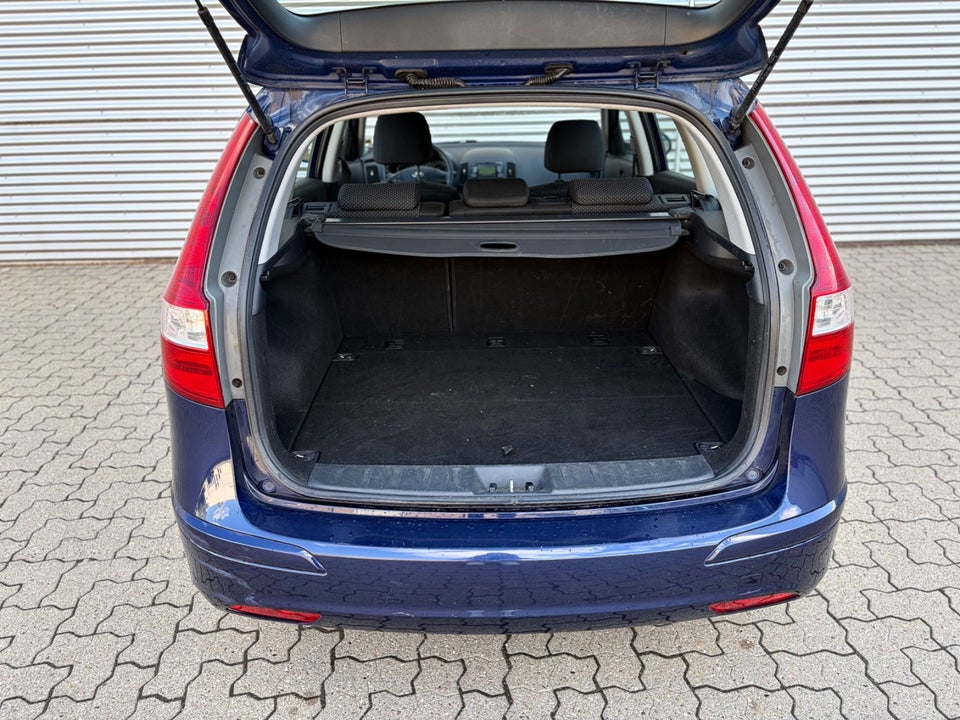 Hyundai i30 1,6 CRDi 90 Blue Drive 5d