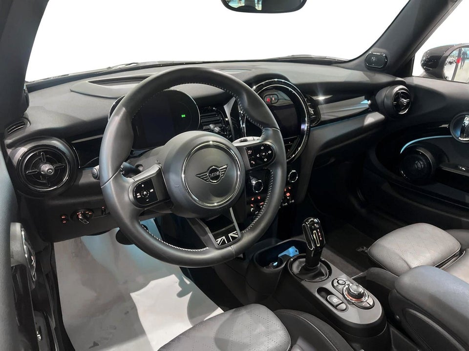 MINI Cooper SE Yours Trim 3d