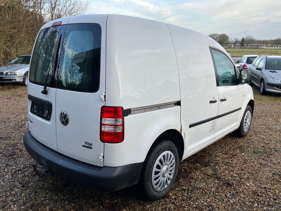 VW Caddy 1,6 TDi 75 BMT Van 4d