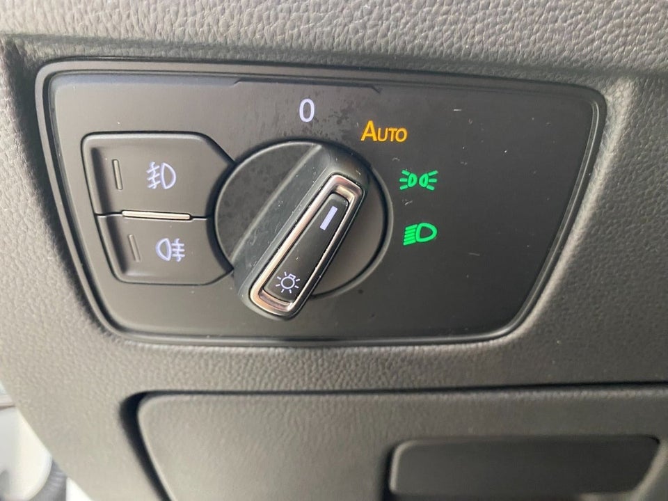 VW Passat 1,5 TSi 150 Elegance+ Variant DSG 5d