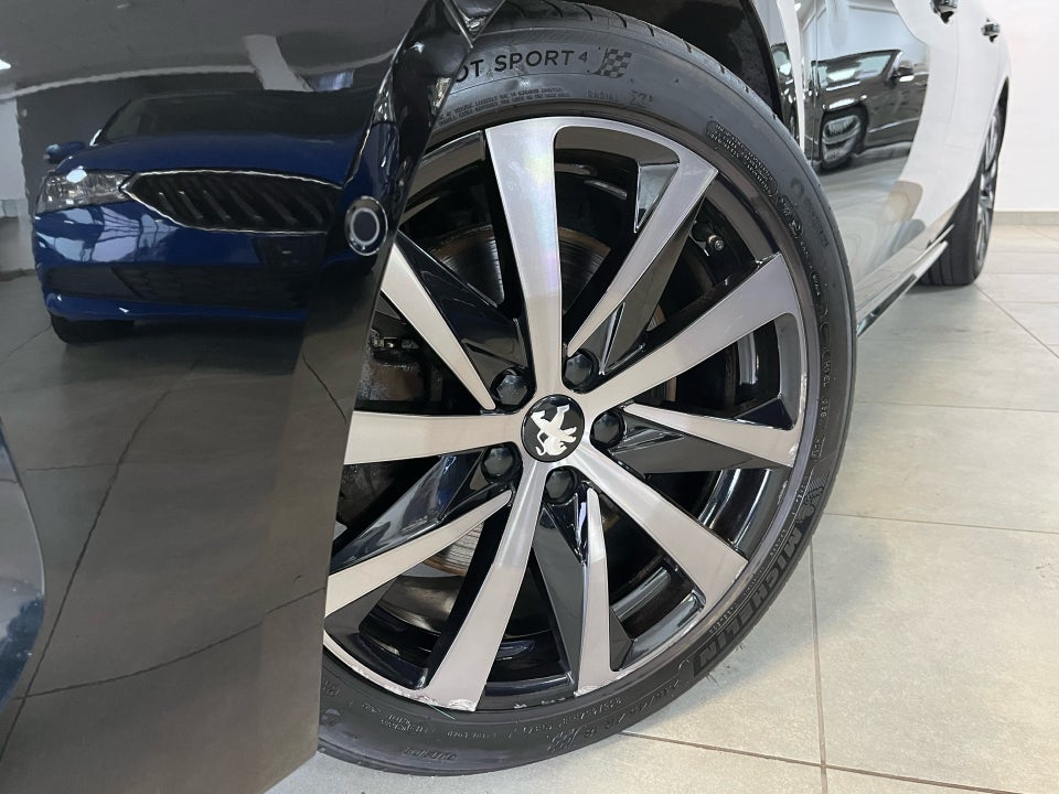 Peugeot 508 1,6 Hybrid GT Line SW EAT8 5d