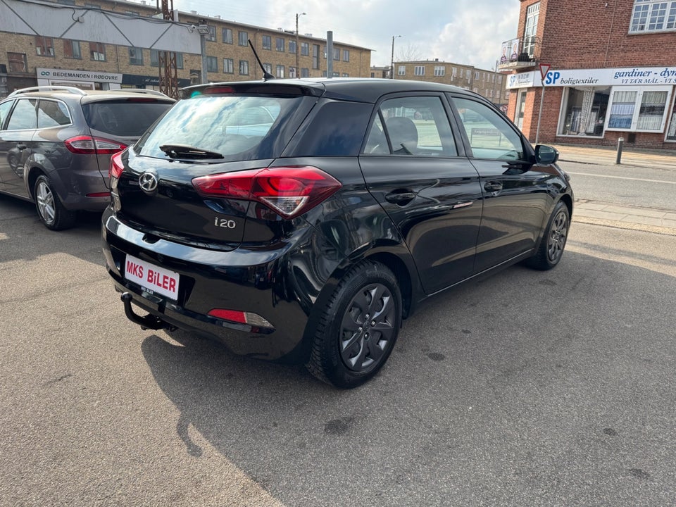Hyundai i20 1,25 Fresh 5d