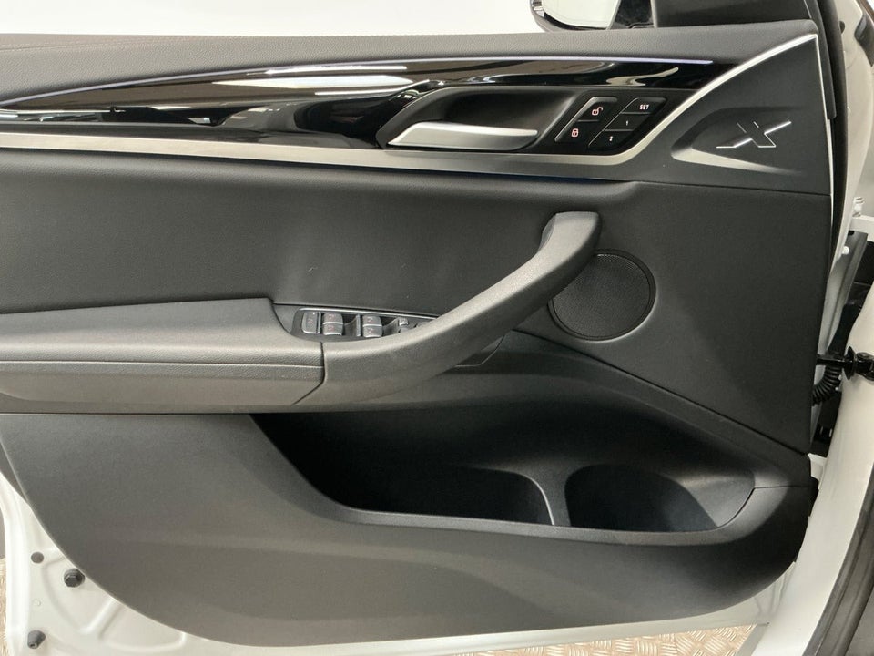 BMW iX3 Charged M-Sport 5d