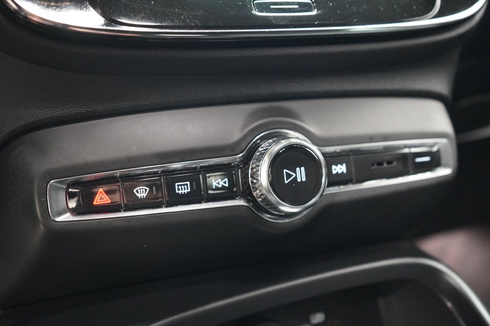 Volvo XC40 P6 ReCharge Plus 5d