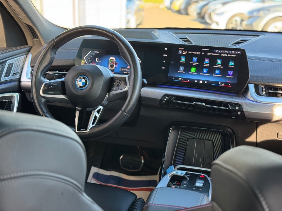 BMW iX2 xDrive30 M-Sport Premium 5d
