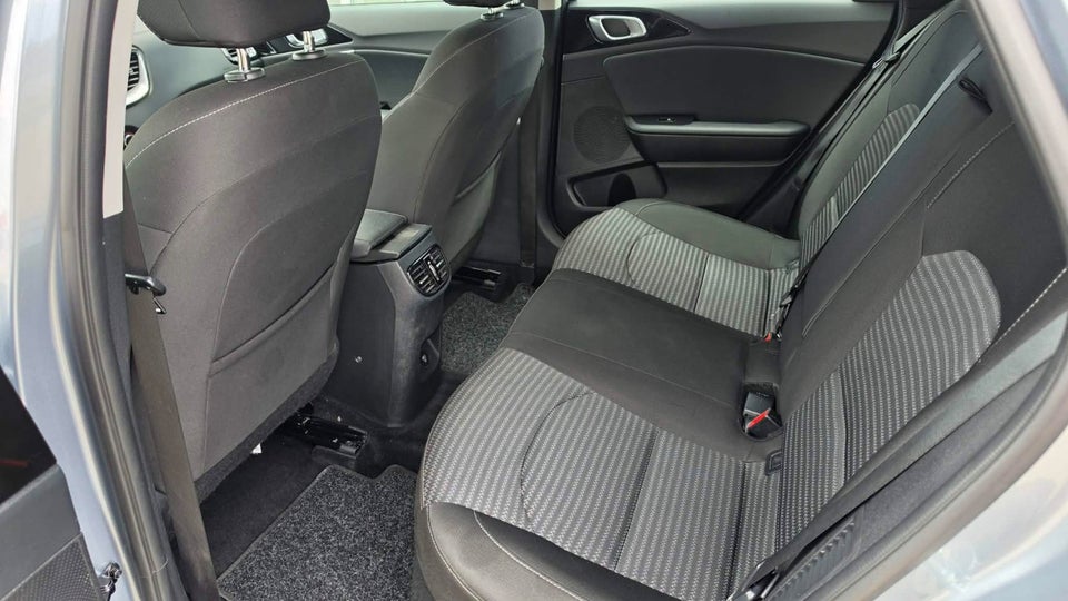 Kia Ceed 1,6 PHEV Prestige SW DCT 5d