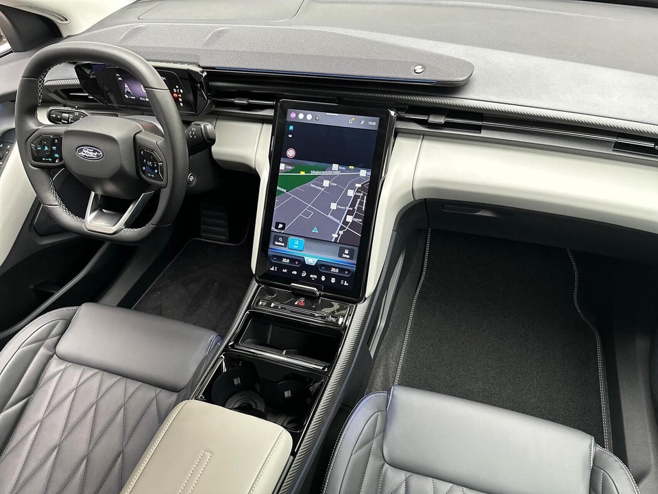 Ford Explorer 77 Premium Extended Range 5d