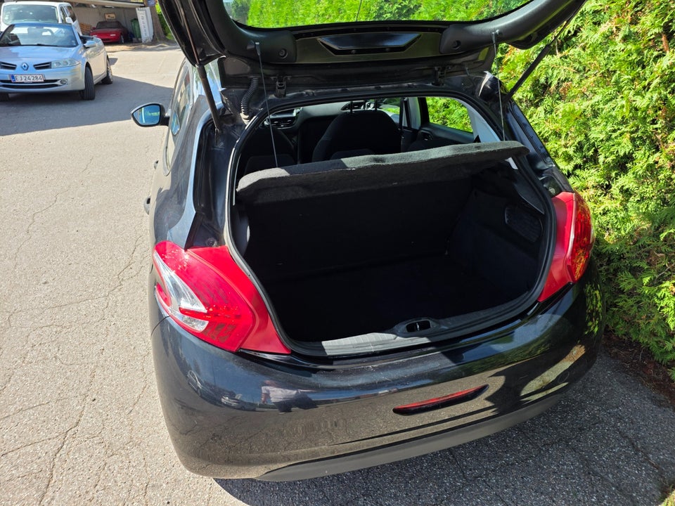 Peugeot 208 1,0 VTi Access Air 5d