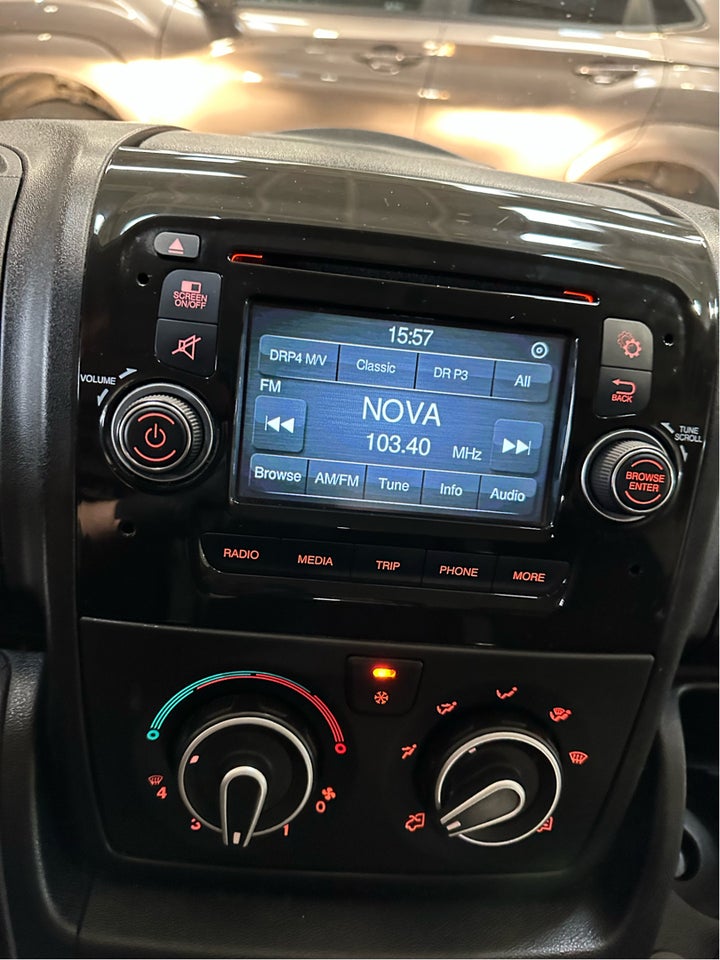 Citroën Jumper 33 2,0 BlueHDi 160 Kassevogn L2H2