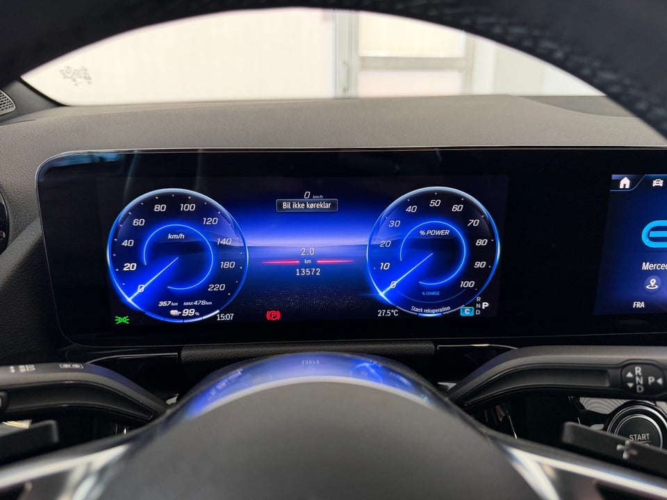 Mercedes EQA300 Progressive 4Matic 5d