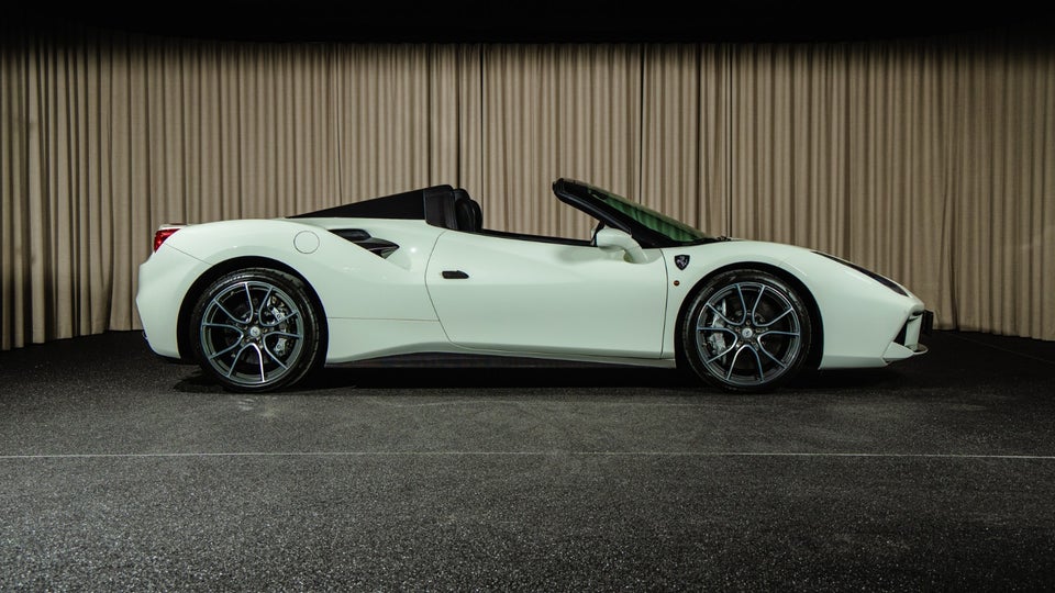 Ferrari 488 Spider 3,9 DCT 2d