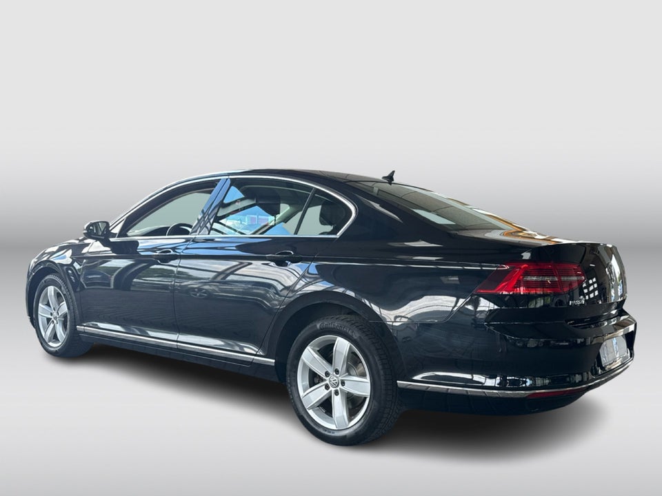 VW Passat 2,0 TDi 150 Highline DSG 4d