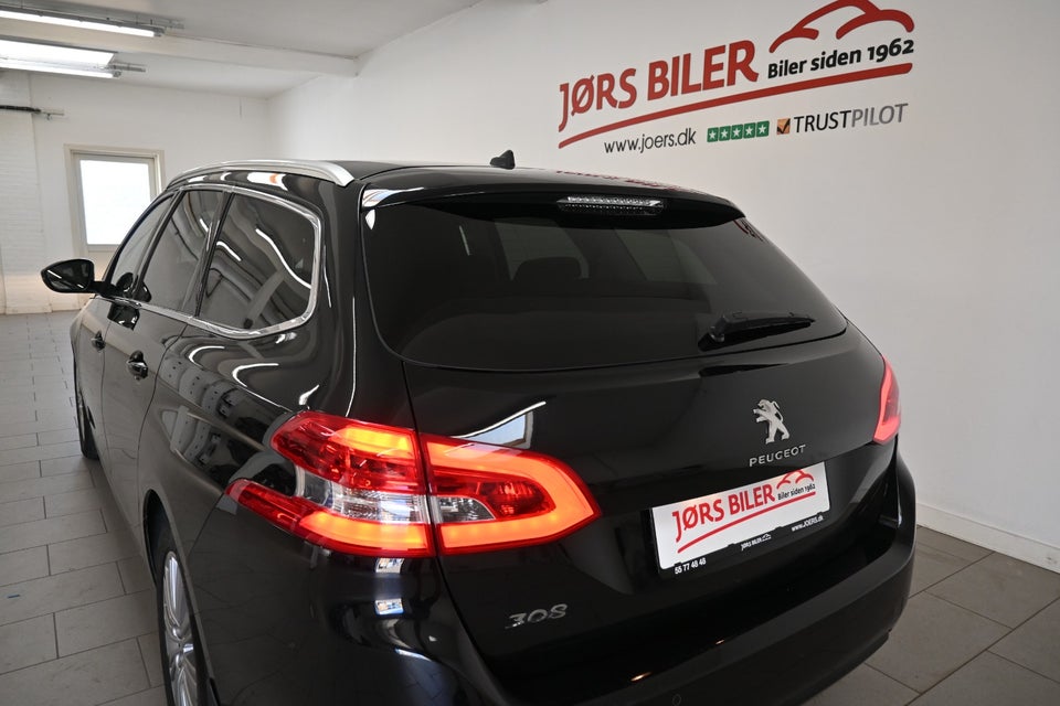 Peugeot 308 1,5 BlueHDi 130 Allure Grand SW 5d