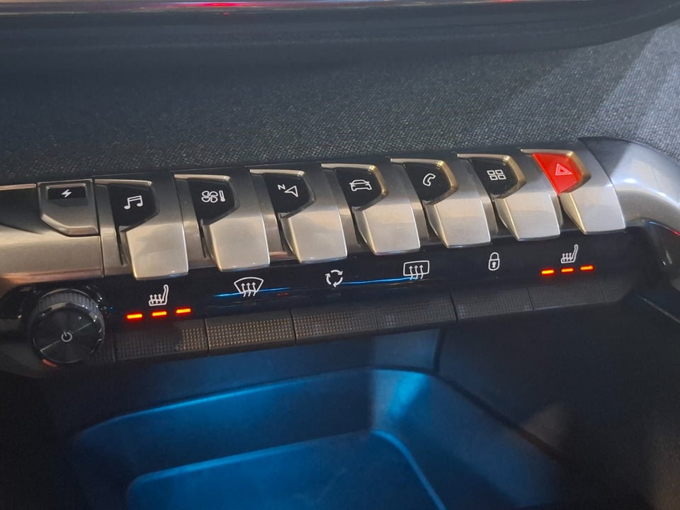 Peugeot 3008 1,6 Hybrid Allure EAT8 5d